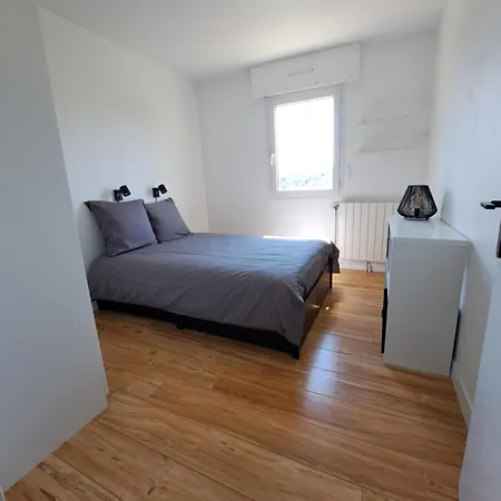 Meuble 2 Avec Piscine Sur Golf De Vacquerolles Apartment *