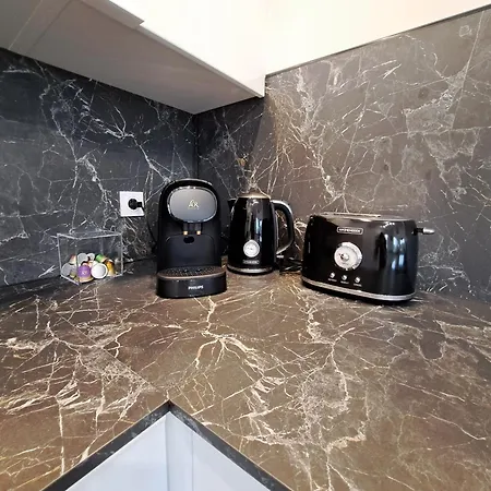 Apartment Meuble 2 Avec Piscine Sur Golf De Vacquerolles *